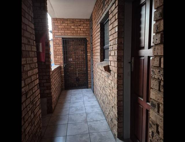 2 BEDROOM PROPERTY TO RENT IN RAVENSWOOD